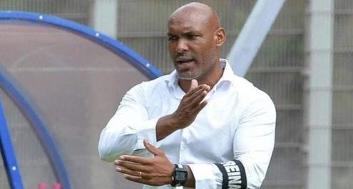 يحيي الكومي يعلن عبر يلا كورة تراجعه عن التعاقد مع المدرب هلدير كريستوفاو